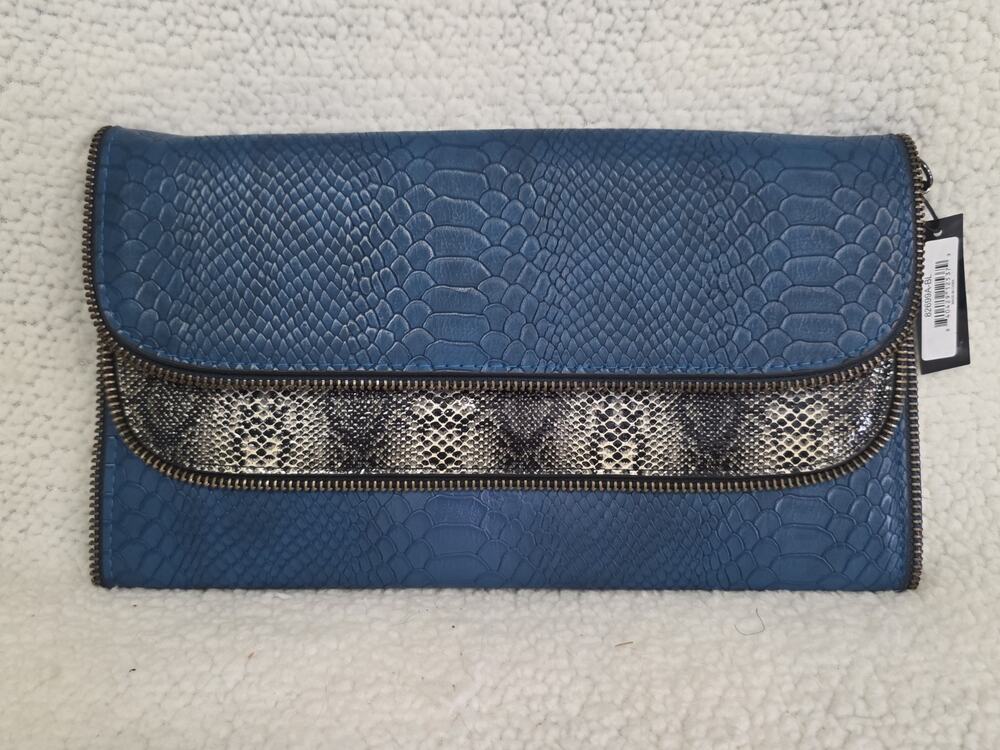 Exotic Animal Snakeskin Embossed Print Blue Clutch Bag Crossbody Purse Small NWT